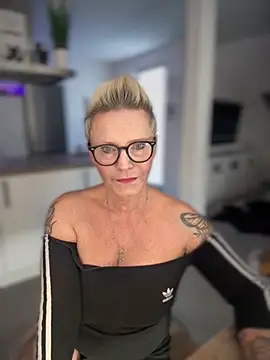 Snapshot of German_Milf chatting on October 14, 1:25 pm German Milf online show from October 14, 1:25 pm