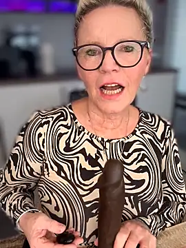 Snapshot of German_Milf chatting on October 7, 1:37 pm German Milf online show from October 7, 1:37 pm