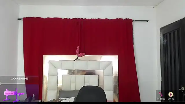 Snapshot of candyrojas chatting on October 21, 7:01 am candyrojas online show from October 21, 7:01 am