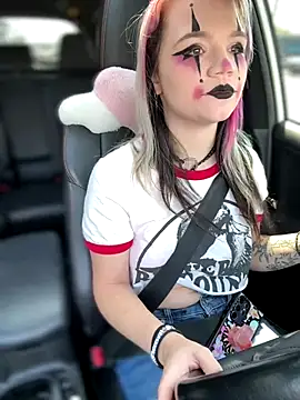 Snapshot of Cutiepiespanks chatting on September 19, 7:13 pm Cutiepiespanks online show from September 19, 7:13 pm