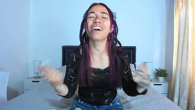 Snapshot of ZulyMichels chatting on September 23, 12:36 pm ZulyMichels online show from September 23, 12:36 pm