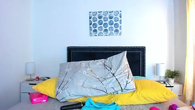 Snapshot of ZulyMichels chatting on October 11, 1:47 pm ZulyMichels online show from October 11, 1:47 pm