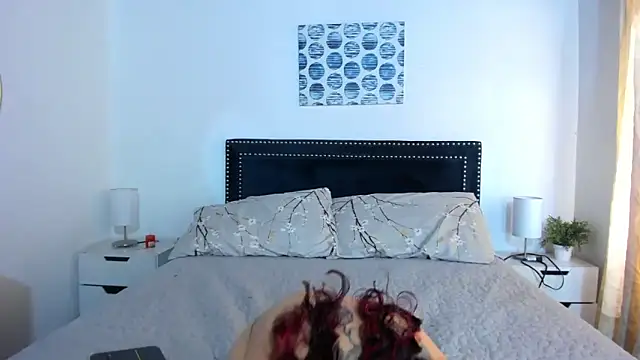 Snapshot of ZulyMichels chatting on October 18, 1:25 pm ZulyMichels online show from October 18, 1:25 pm