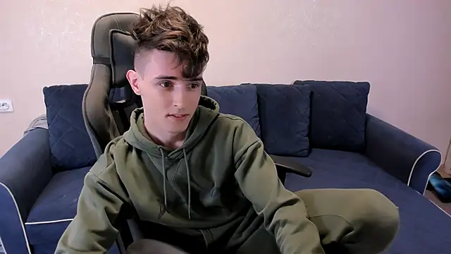 James Mills online show from October 25, 6:48 pm