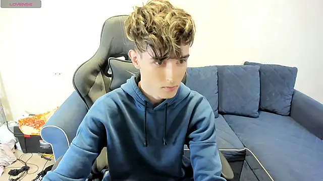 James Mills online show from September 18, 9:02 pm