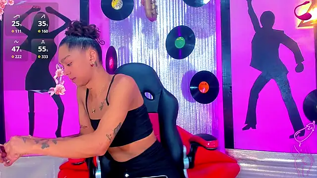 Snapshot of nickyminach_ chatting on October 13, 7:27 pm nickyminach  online show from October 13, 7:27 pm