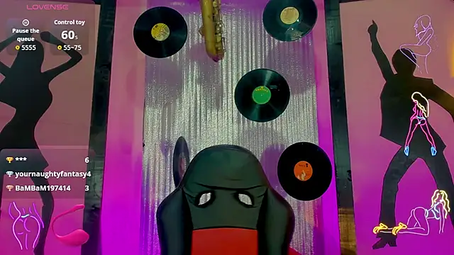 Snapshot of nickyminach_ chatting on October 25, 8:37 pm nickyminach  online show from October 25, 8:37 pm