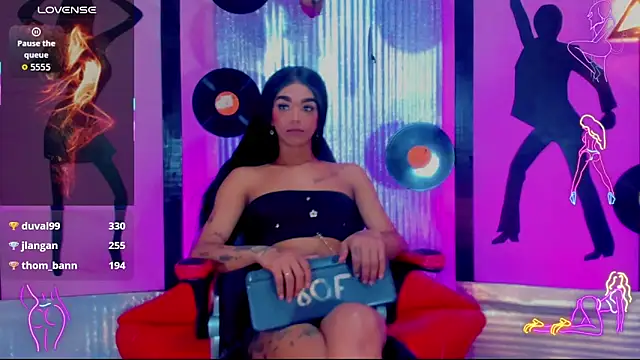 Snapshot of nickyminach_ chatting on September 25, 8:17 pm nickyminach  online show from September 25, 8:17 pm