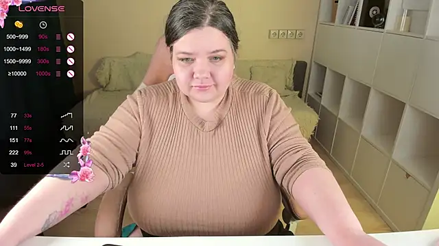 PlumPie online show from October 31, 10:25 pm