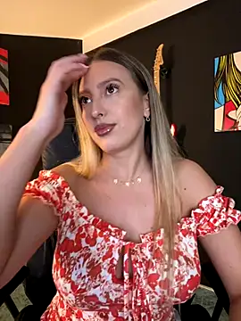 Snapshot of Eva_Ryen chatting on September 17, 5:55 pm Eva Ryen online show from September 17, 5:55 pm