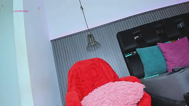 Snapshot of levana1 chatting on October 22, 1:21 am levana1 online show from October 22, 1:21 am