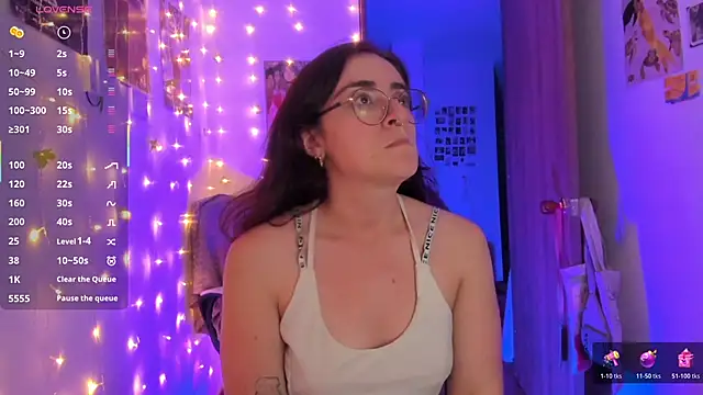 linda giggle online show from December 5, 12:32 am