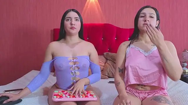 Snapshot of Isa_And_Natasha chatting on October 23, 1:28 pm Isa And Natasha online show from October 23, 1:28 pm