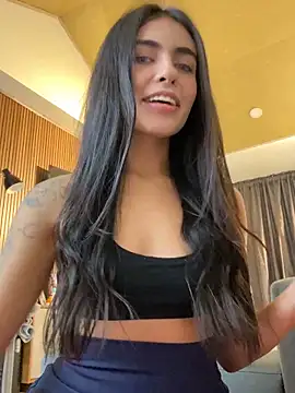 DaphneUwu online show from February 23, 1:39 am