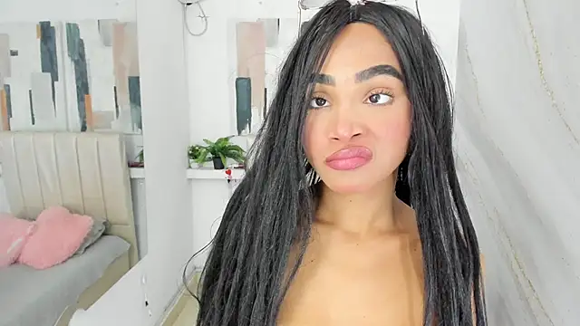 kristyl paez online show from November 19, 7:25 pm