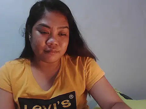 xxpretty jewelxx online show from October 10, 2:44 pm