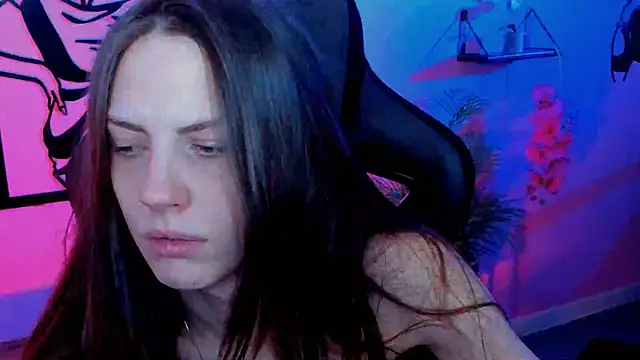 EmilyWilden online show from October 21, 8:40 am