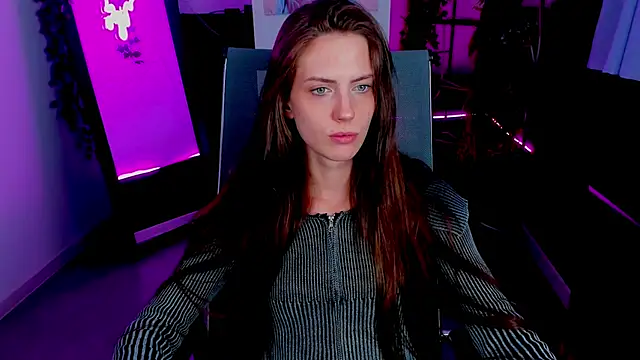 EmilyWilden online show from October 22, 8:41 am