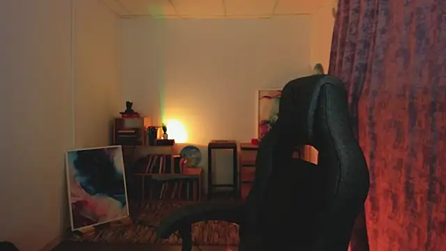 EmilyWilden online show from September 21, 8:57 am