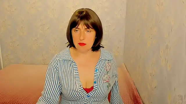 Rainbow lady online show from July 18, 7:00 am