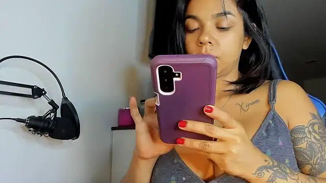 victoriachicas online show from October 6, 10:54 am