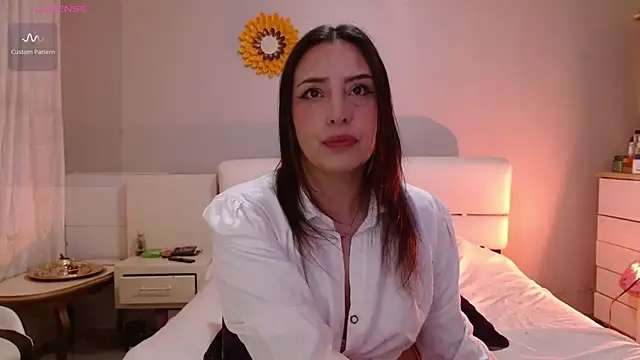 Snapshot of Freyja_soh chatting on November 1, 9:52 pm Freyja soh online show from November 1, 9:52 pm