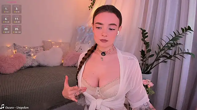 xwiuiwx online show from July 7, 4:21 pm