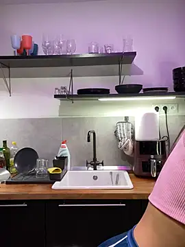 spottyyy online show from February 6, 7:17 pm