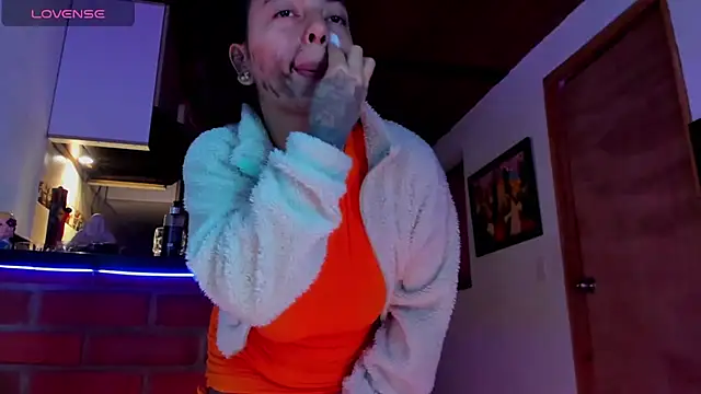 Snapshot of ink_demonxxx chatting on September 19, 5:28 am ink demonxxx online show from September 19, 5:28 am