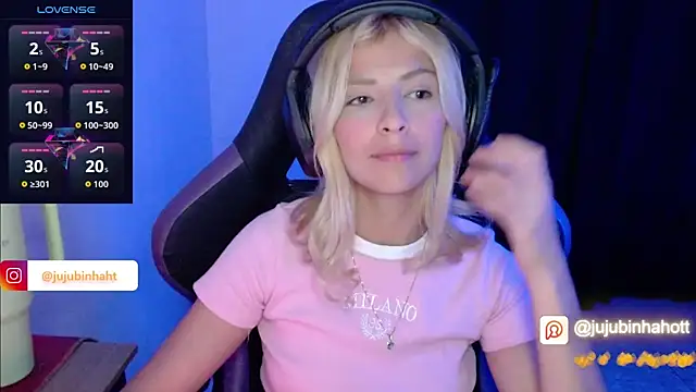 Snapshot of jujubinhahot chatting on October 24, 2:40 am jujubinhahot online show from October 24, 2:40 am