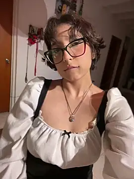 aurora xoxo online show from December 19, 4:48 am