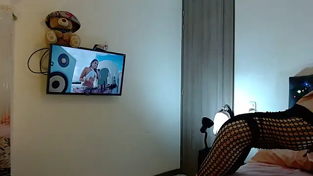 gooddes303salome online show from September 29, 8:52 am