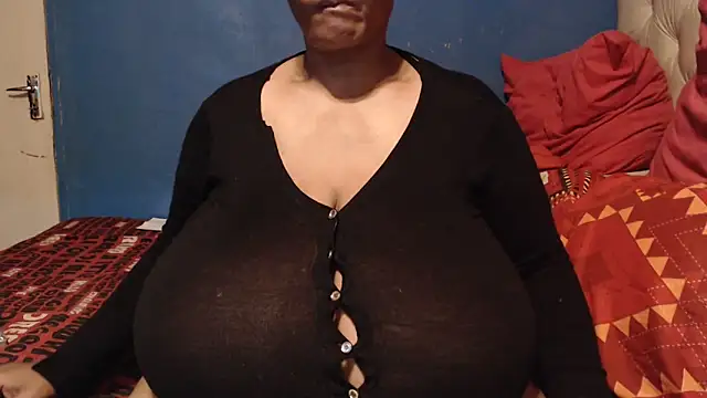 CUTEFIRMMELONSS online show from November 4, 7:19 pm