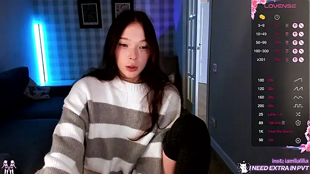 lialiliaa online show from February 12, 9:22 am