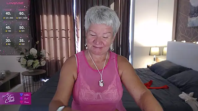 roxana brooks online show from January 9, 1:32 am