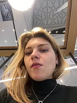 Snapshot of ValenciaShock chatting on September 30, 6:52 am ValenciaShock online show from September 30, 6:52 am