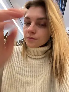 Snapshot of ValenciaShock chatting on October 23, 6:52 am ValenciaShock online show from October 23, 6:52 am