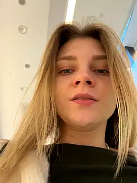 Snapshot of ValenciaShock chatting on October 29, 7:01 am ValenciaShock online show from October 29, 7:01 am