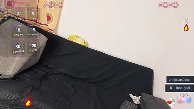 Snapshot of LunaGudi chatting on September 22, 12:20 am LunaGudi online show from September 22, 12:20 am