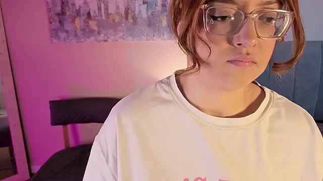 MiaFranklyn online show from October 18, 2:42 pm