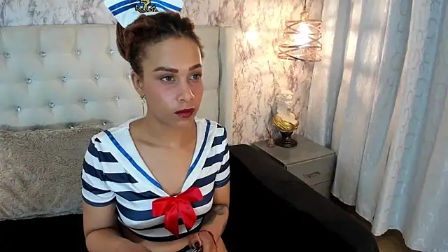 Snapshot of Nicolette_russo chatting on October 18, 3:53 am Nicolette russo online show from October 18, 3:53 am