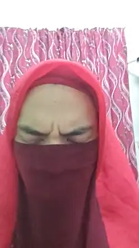 Snapshot of ElisyaHijabDoll chatting on November 1, 6:34 pm ElisyaHijabDoll online show from November 1, 6:34 pm