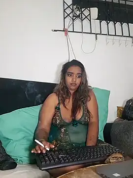 Snapshot of Xindias_fantasyX chatting on October 19, 10:45 pm Xindias fantasyX online show from October 19, 10:45 pm