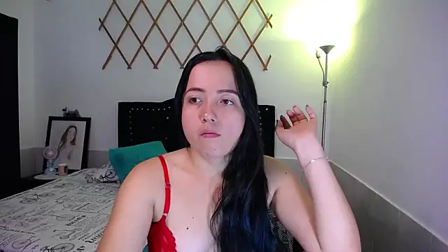 Snapshot of naughty_girl_4u chatting on September 28, 1:38 pm naughty girl 4u online show from September 28, 1:38 pm