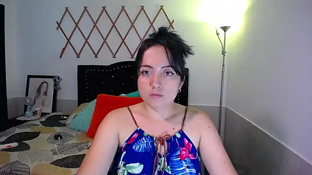 Snapshot of naughty_girl_4u chatting on September 27, 1:46 am naughty girl 4u online show from September 27, 1:46 am