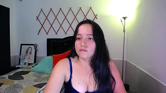 Snapshot of naughty_girl_4u chatting on September 23, 8:29 pm naughty girl 4u online show from September 23, 8:29 pm