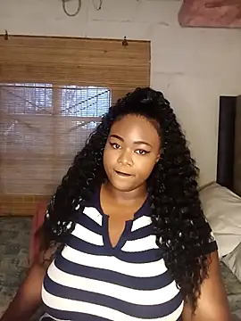 Snapshot of Aalyiah445 chatting on September 30, 3:28 pm Aalyiah445 online show from September 30, 3:28 pm