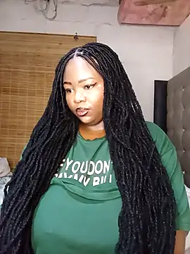 Snapshot of Aalyiah445 chatting on October 30, 1:41 am Aalyiah445 online show from October 30, 1:41 am