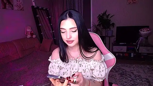   Malika   online show from February 14, 4:20 pm