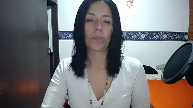 sharoon cheerry online show from September 30, 10:32 am